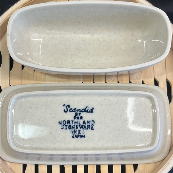 Scandia Stoneware Butter Dish - Picture 1 of 4